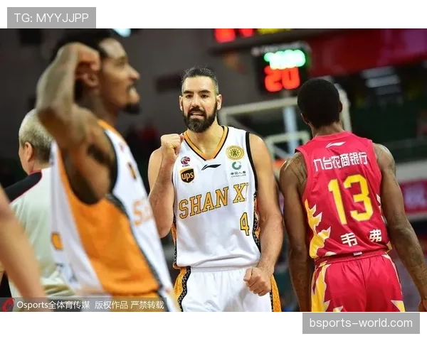 斯科拉低位单打效率提升，改变对手内线防守策略