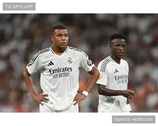 皇马战术僵化与更衣室裂痕显现，豪门根基稳定性面临考验